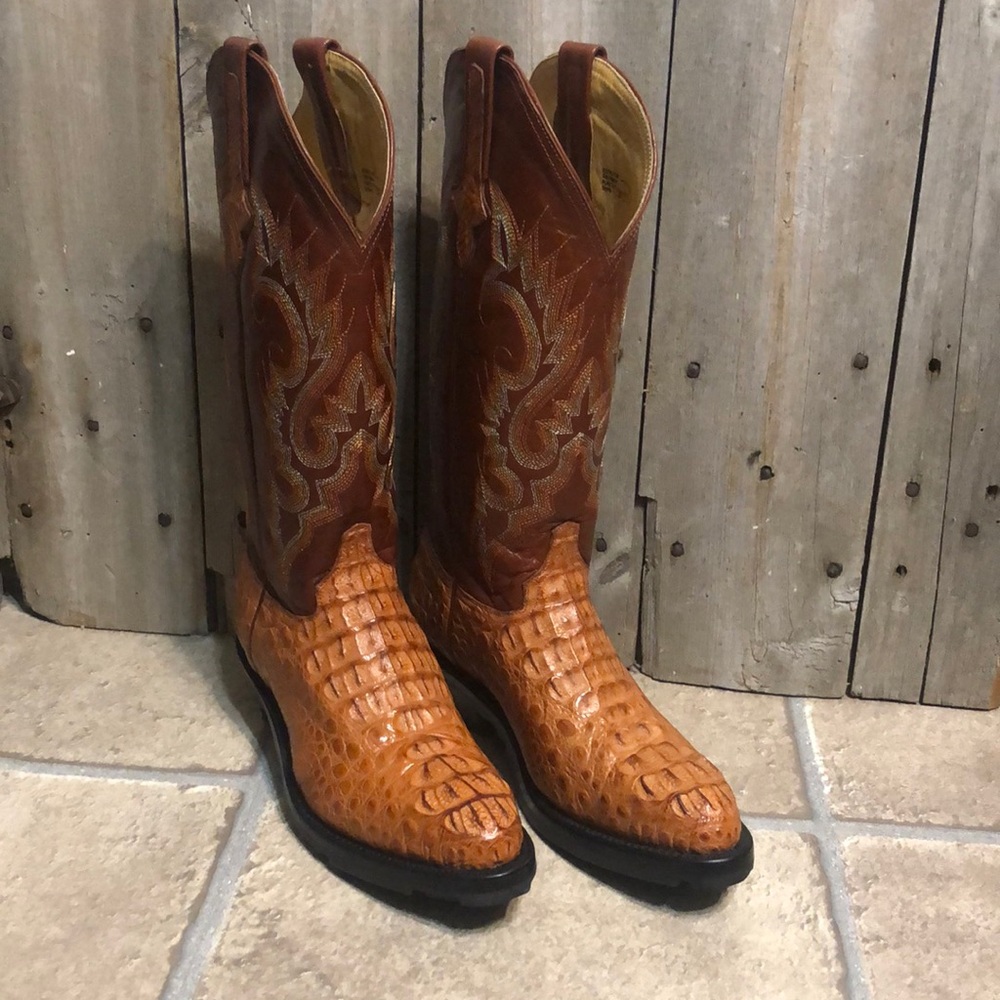 Women’s Cowboy Boots New Size 8.5B.
